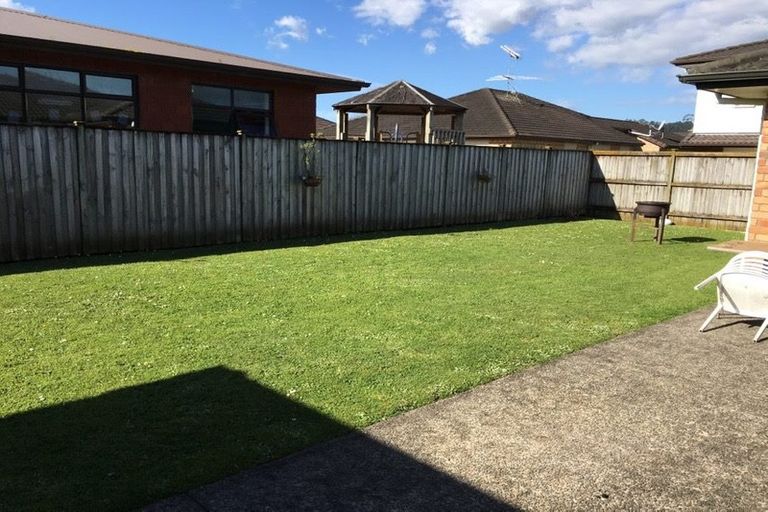 Photo of property in 487 Te Irirangi Drive, Flat Bush, Auckland, 2013