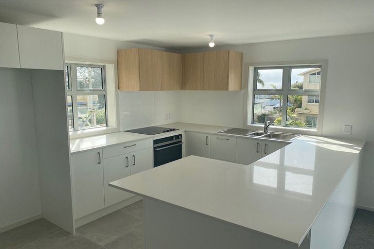 Photo of property in 8/270 Onewa Road, Birkenhead, Auckland, 0626
