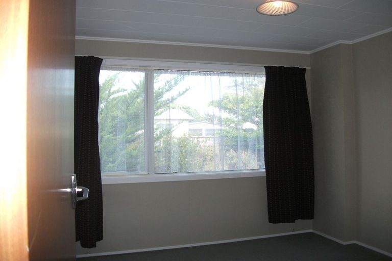 Photo of property in 2a Elder Grove, Paraparaumu, 5032