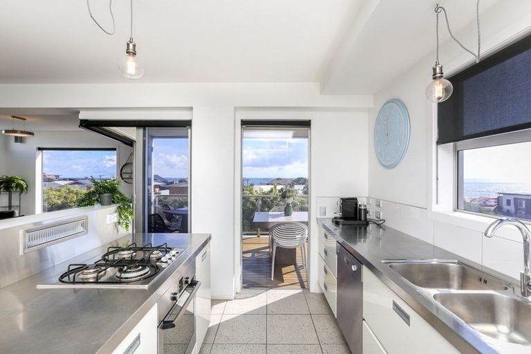 Photo of property in 147a Molesworth Street, New Plymouth, 4312