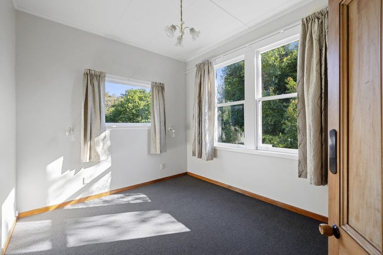 Photo of property in 44 Carrington Street, Lower Vogeltown, New Plymouth, 4310