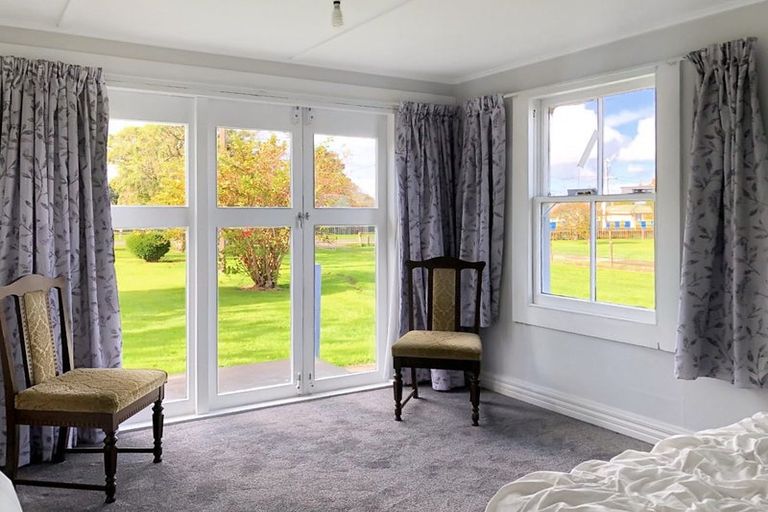 Photo of property in 25 Gloag Street, Waverley, 4510