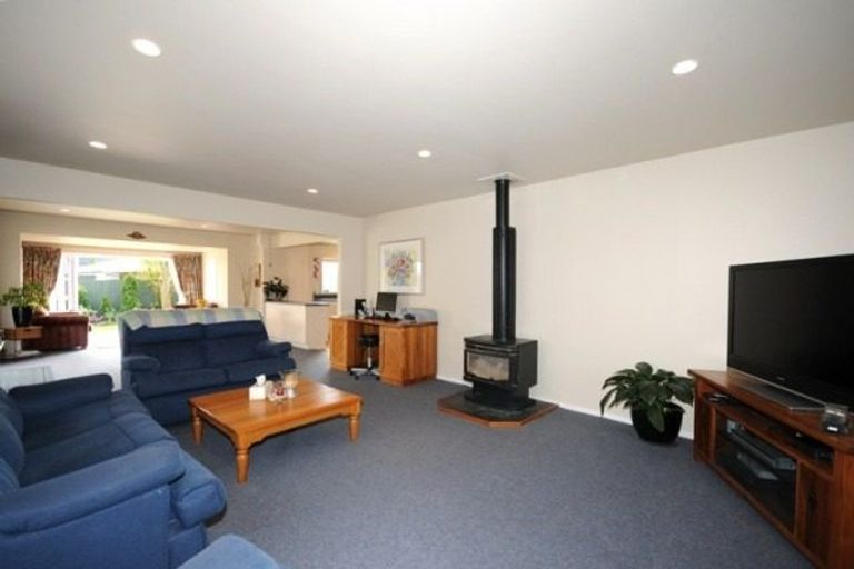 Photo of property in 30 Raxworthy Street, Ilam, Christchurch, 8041