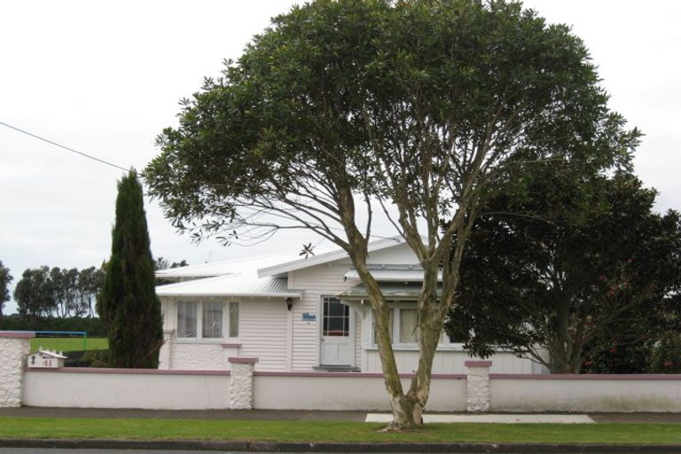 Photo of property in 41 Fitzroy Road, Fitzroy, New Plymouth, 4312