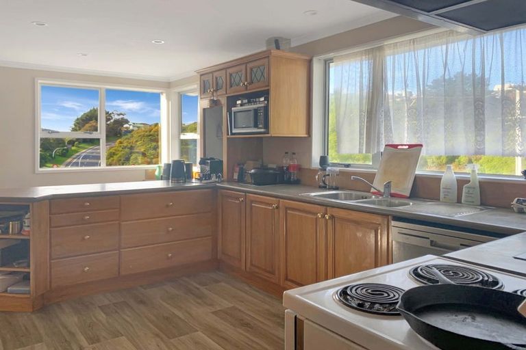 Photo of property in 83 Mark Avenue, Paparangi, Wellington, 6037