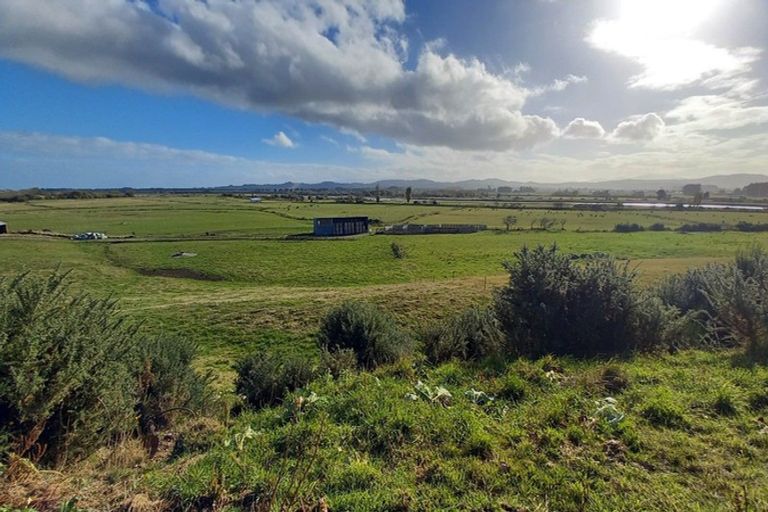 Photo of property in 19 Main Road, Tuatapere, 9620