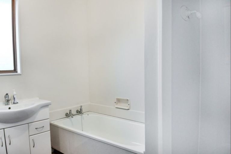 Photo of property in 33 Caernarvon Drive, Flaxmere, Hastings, 4120