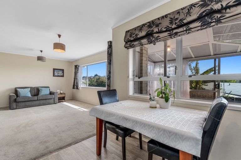Photo of property in 140 Kingswood Road, Brookfield, Tauranga, 3110