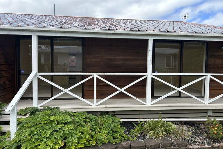 Photo of property in 2/30 Ribblesdale Road, Henderson, Auckland, 0612