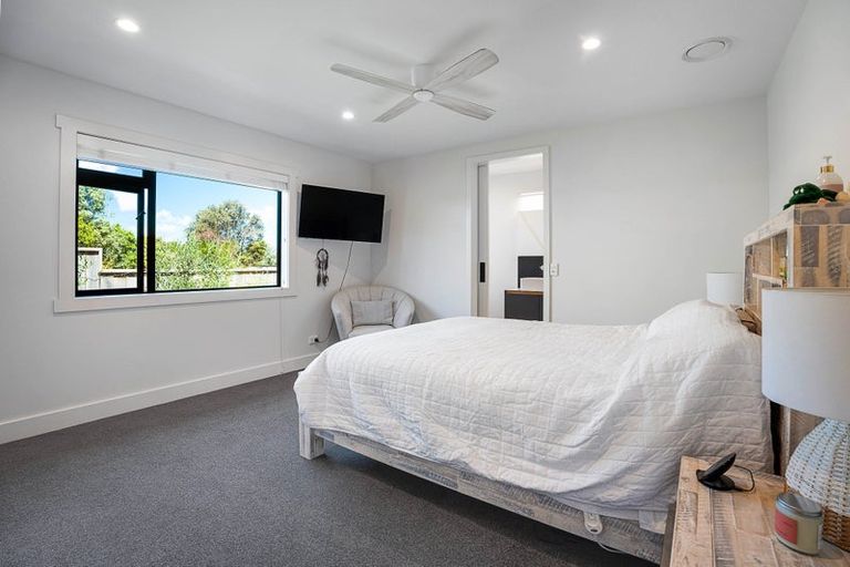 Photo of property in 12 Broadsea Avenue, Ruby Bay, Mapua, 7005