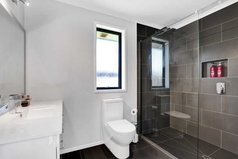 Photo of property in 25 Fernbrook Drive, Hurworth, New Plymouth, 4310