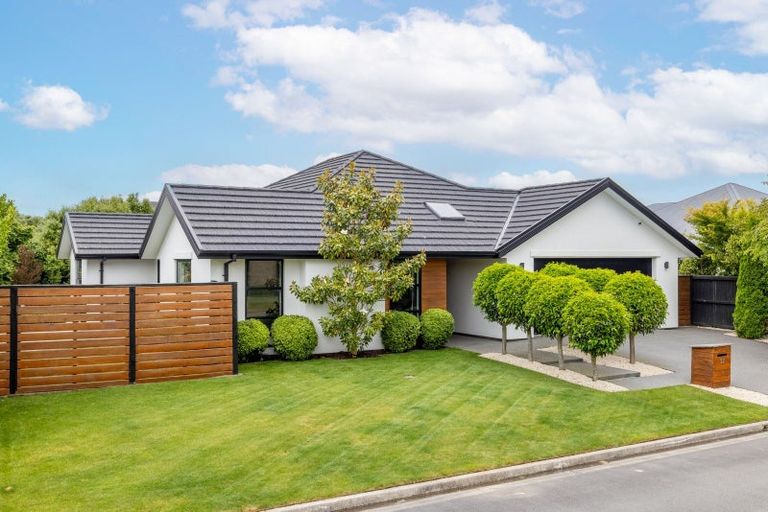 Photo of property in 32 Carmichael Street, Rangiora, 7400