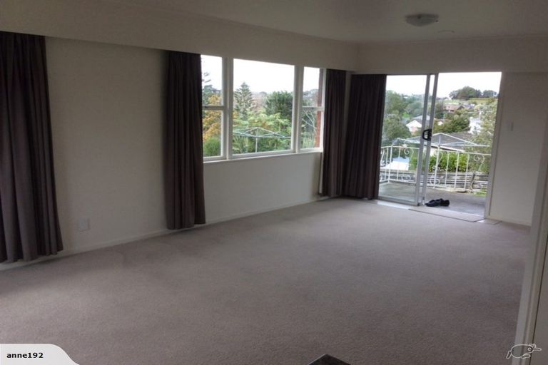 Photo of property in 2/5b Sale Street, Cockle Bay, Auckland, 2014