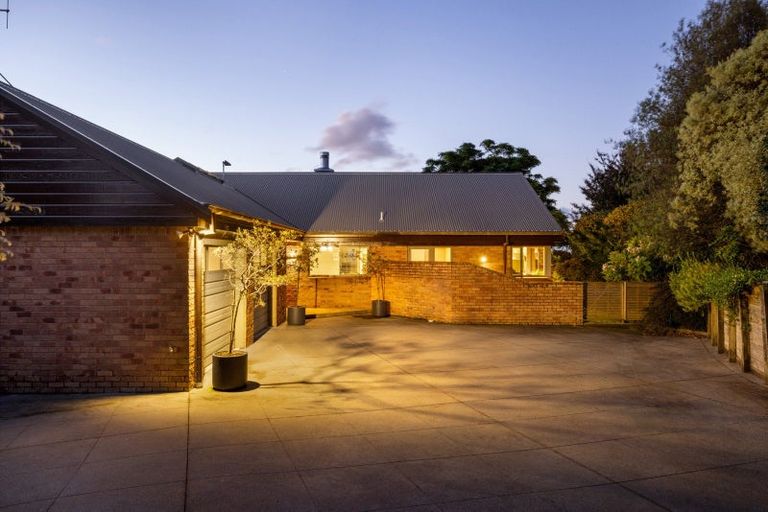 Photo of property in 345 Waitaha Road South, Welcome Bay, Tauranga, 3175