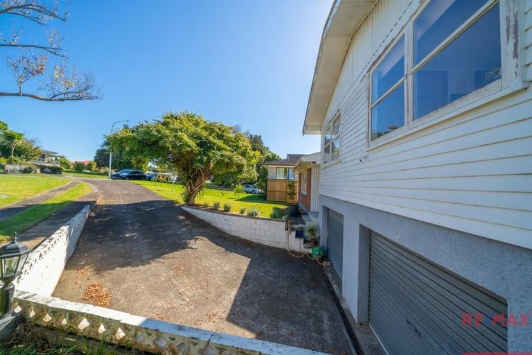 Photo of property in 400 Great South Road, Opaheke, Papakura, 2113