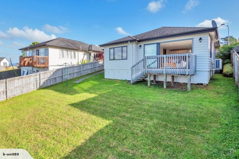 Photo of property in 16 Cityview Place, Massey, Auckland, 0614