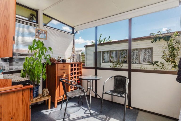 Photo of property in 25 Thyra Street, Dannevirke, 4930