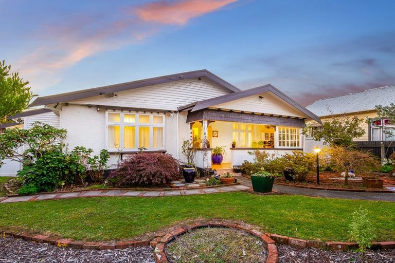 Photo of property in 18 Colin Grove, Hutt Central, Lower Hutt, 5010