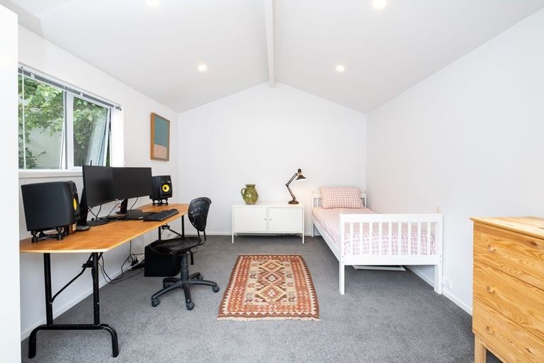 Photo of property in 107 Shakespeare Road, Bluff Hill, Napier, 4110