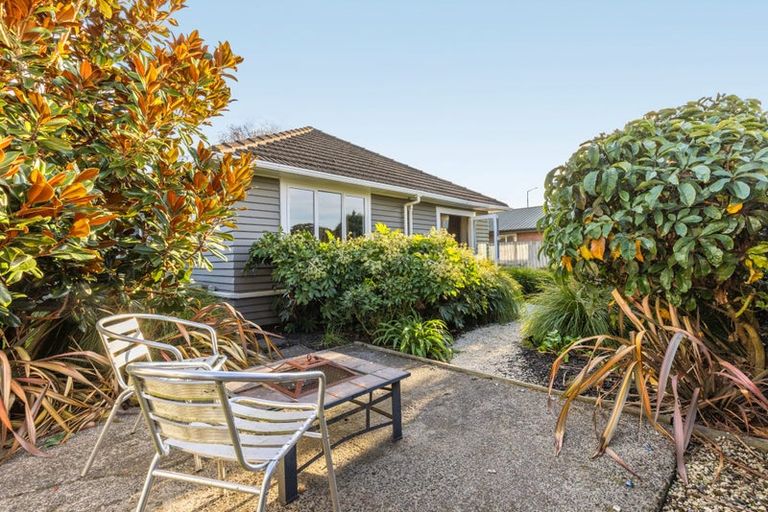 Photo of property in 302b Wainoni Road, Avondale, Christchurch, 8061