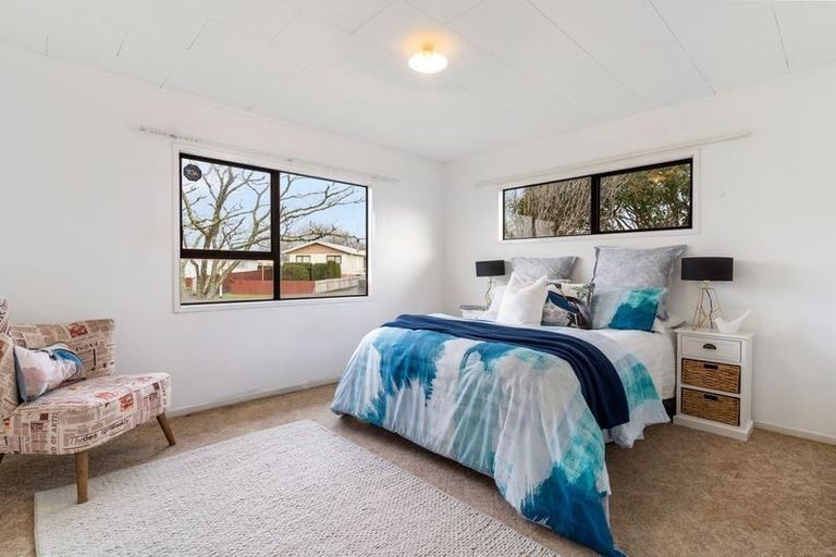 Photo of property in 64 Redcrest Avenue, Red Hill, Papakura, 2110