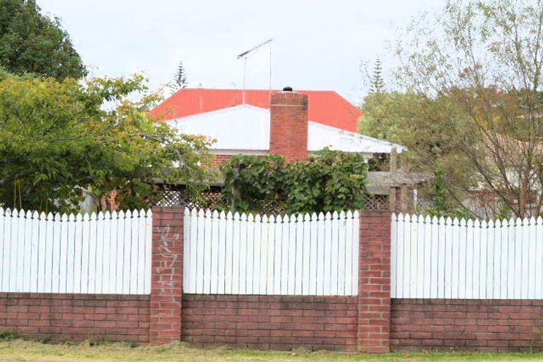 Photo of property in 1/76 Moore Street, Howick, Auckland, 2014
