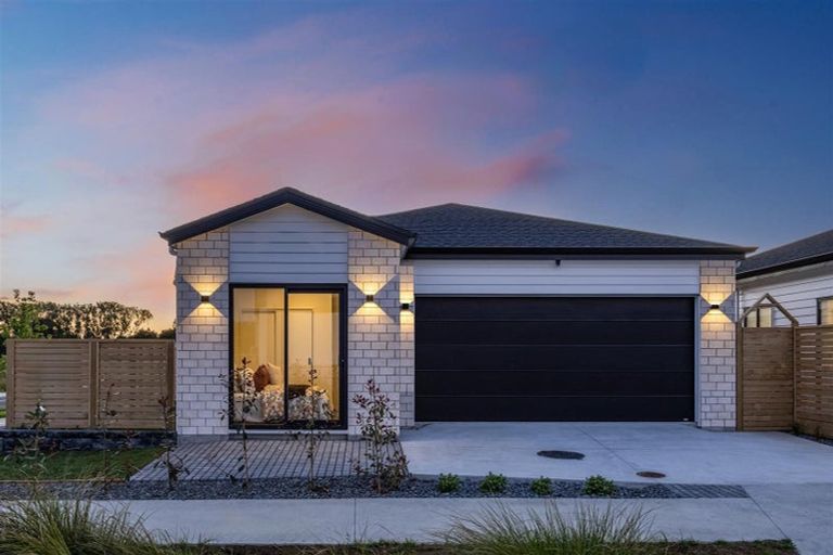 Photo of property in 1 Bannockburn Road, Opaheke, 2113