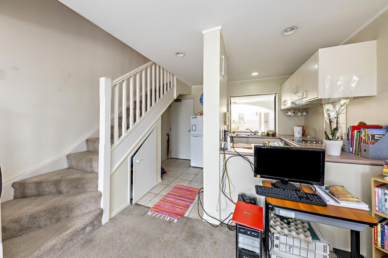 Photo of property in 6/77 Saint George Street, Papatoetoe, Auckland, 2025