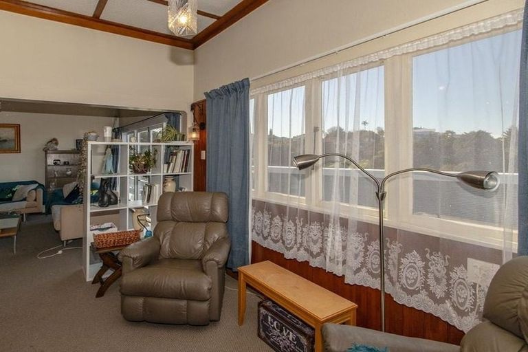 Photo of property in 14 Guys Hill Road, Hospital Hill, Napier, 4110