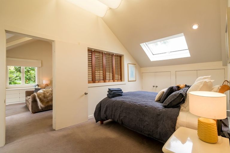 Photo of property in 15b King Edward Parade, Devonport, Auckland, 0624