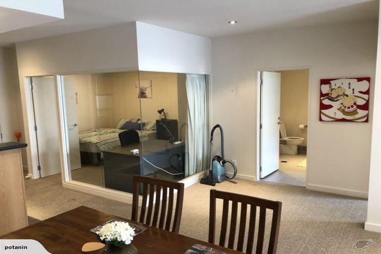 Photo of property in Kate Sheppard Apartments, 4h/42 Molesworth Street, Thorndon, Wellington, 6011