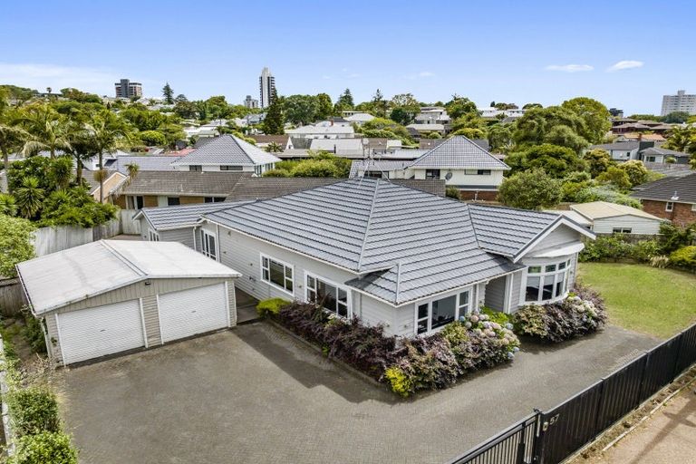 Photo of property in 57 Green Lane East, Remuera, Auckland, 1050