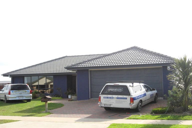 Photo of property in 22 Wentworth Drive, Rototuna North, Hamilton, 3210