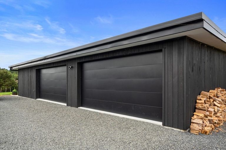 Photo of property in 458 Whitehills Road, Waitoki, Silverdale, 0994