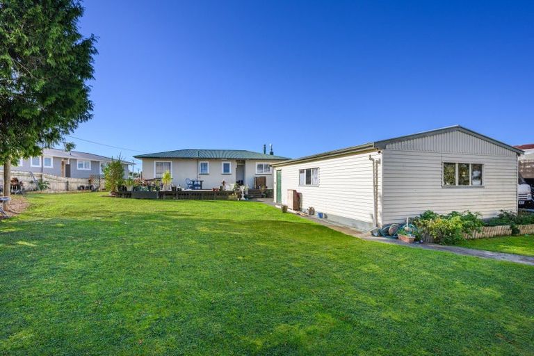 Photo of property in 14 Mcclure Street, Feilding, 4702