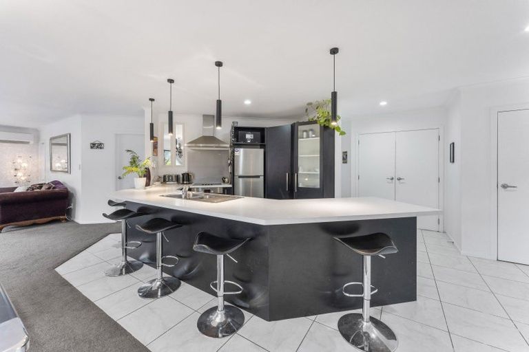 Photo of property in 13 Frankie Stevens Place, Riverstone Terraces, Upper Hutt, 5018