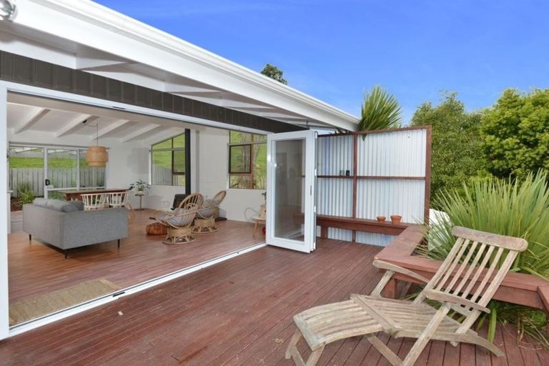 Photo of property in 350 Pataua Road North, Whareora, Whangarei, 0175