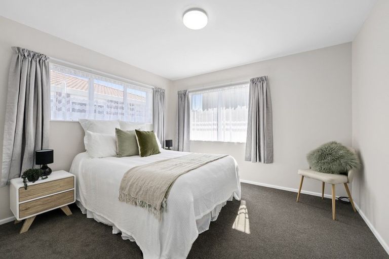 Photo of property in 2/29 Lane Street, Wallaceville, Upper Hutt, 5018