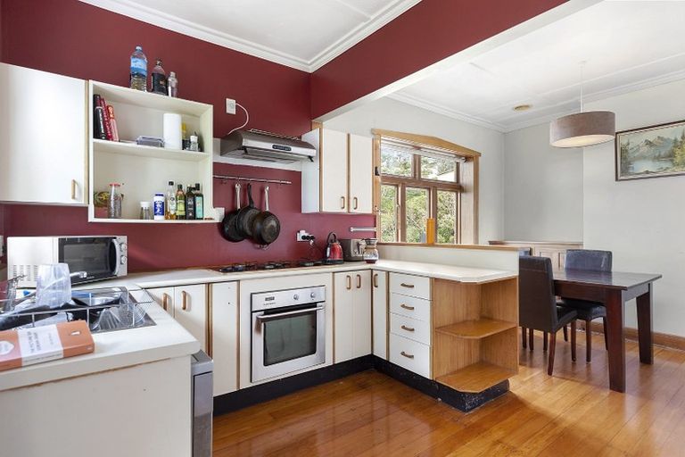 Photo of property in 7 Mana Street, Vogeltown, Wellington, 6021