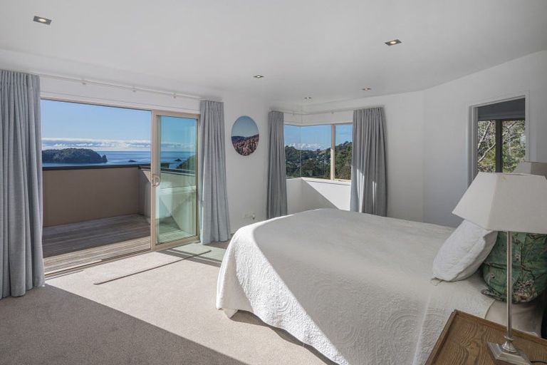 Photo of property in 10 Patricia Place, Hahei, Whitianga, 3591