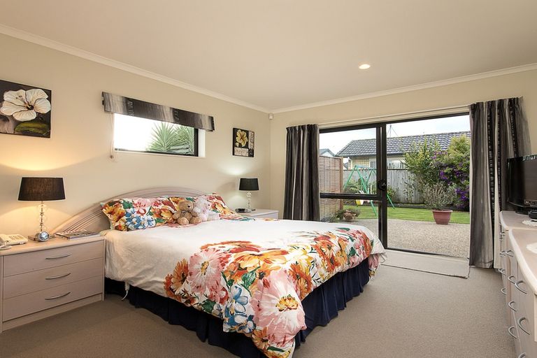 Photo of property in 22 Puketi Lane, Waiuku, 2123