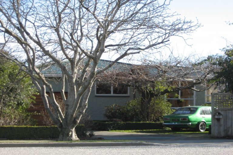 Photo of property in 30 Great North Road, Winton, 9720