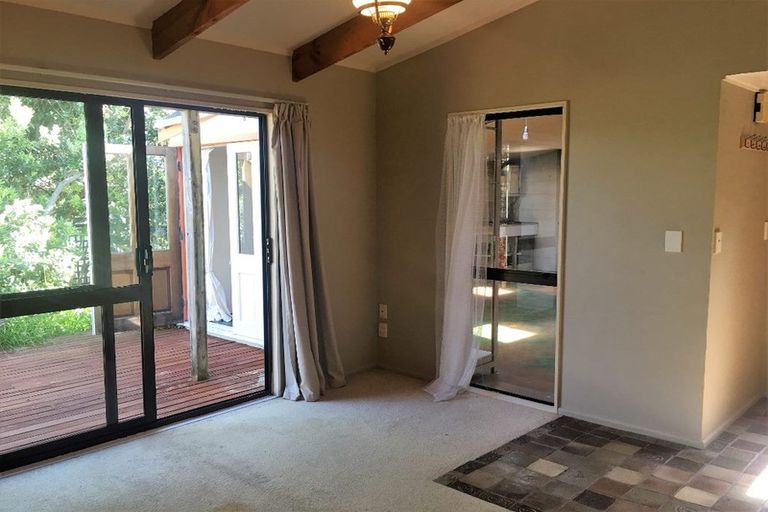 Photo of property in 170 Weggery Drive, Waikanae Beach, Waikanae, 5036