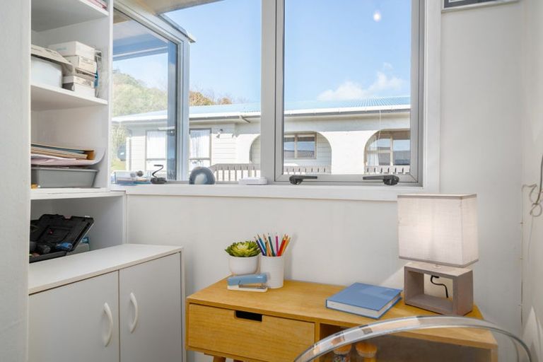 Photo of property in 43 Chapman Street, Johnsonville, Wellington, 6037