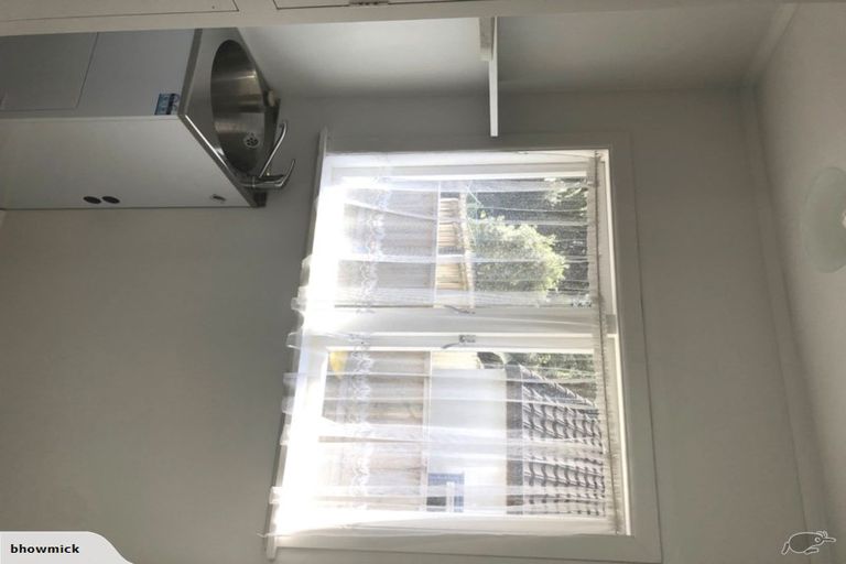 Photo of property in 9 Chartwell Avenue, Glenfield, Auckland, 0629