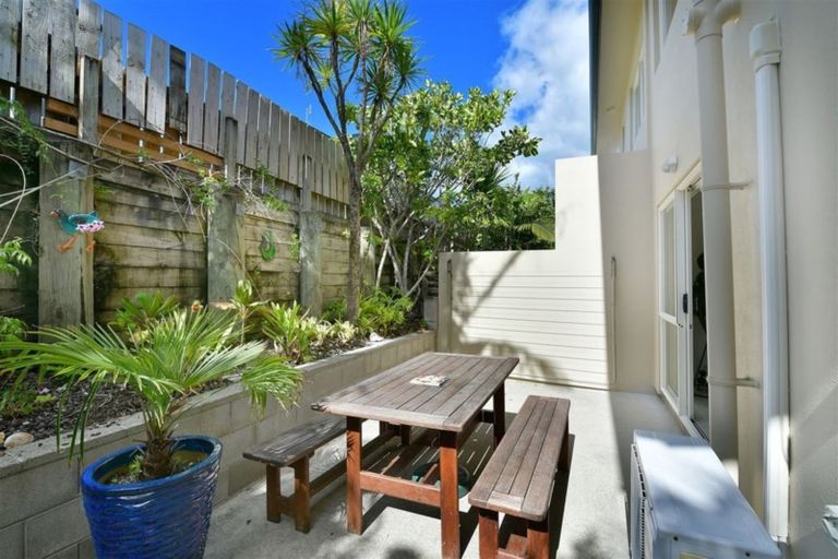Photo of property in 26 Carento Way, Stanmore Bay, Whangaparaoa, 0932
