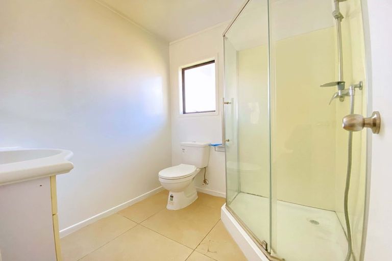 Photo of property in 9 Kopu Place, Clendon Park, Auckland, 2103