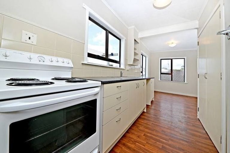 Photo of property in 1/6 Menary Street, Papakura, 2110