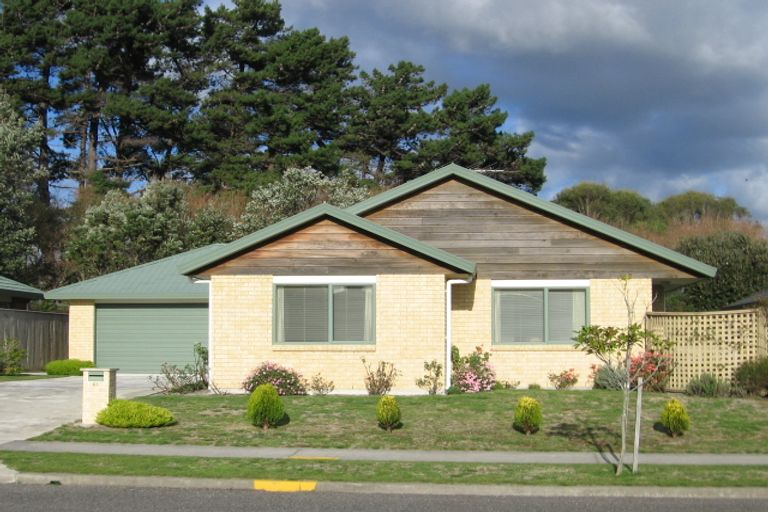 Photo of property in 68 Weggery Drive, Waikanae Beach, Waikanae, 5036