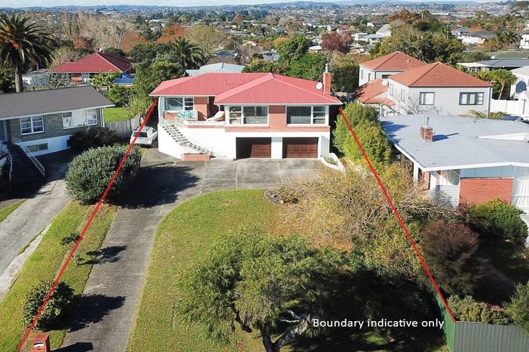 Photo of property in 28 Grassways Avenue, Pakuranga, Auckland, 2010